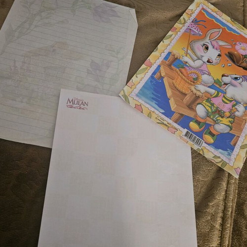 Vintage scented letters collection in folder like new, 30 letters, 20 envelopes
