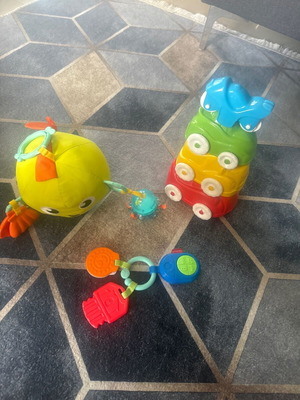 Βρεφικά παιχνίδια Fisher Price σαν καινούργια, σετ 3 τεμαχίων