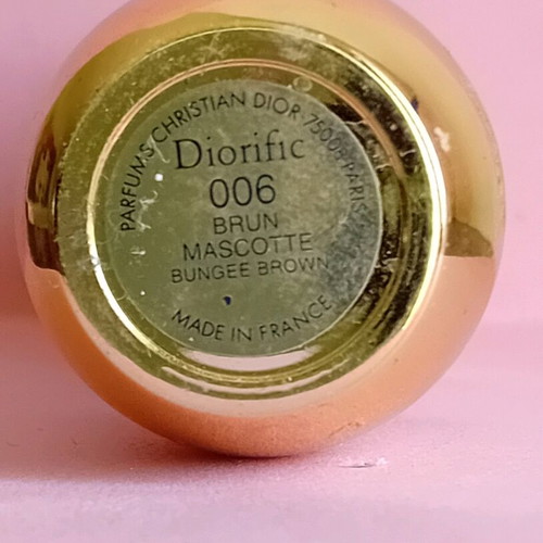 Christian Dior Diorific lipstick used in 006 Brun Mascotte Bungee Brown