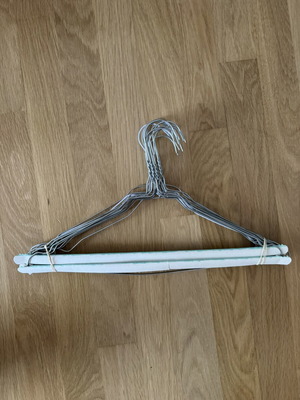 Hangers pack of 20 like new
