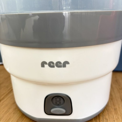 Reer Sterilizer for Bottles and Feeding Utensils like new