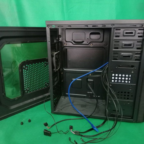 PC case like new, black