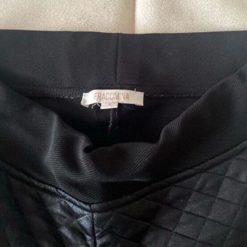 Fracomina black quilted leggings, size S