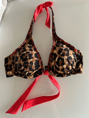 Leopard print bikini top used, size S, coral tie