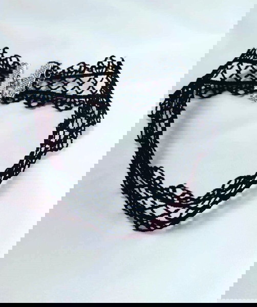Ρομαντικό Τσόκερ πλεκτό με μαύρη δαντέλα /Black filigree Lace Choker