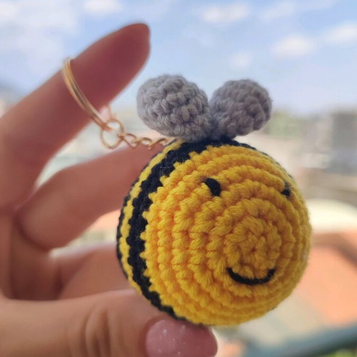 Crochet bee keychain made to order, black and yellow