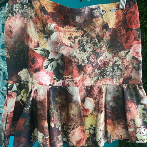 Mini floral skirt with ruffles Mohito new multicolor XS