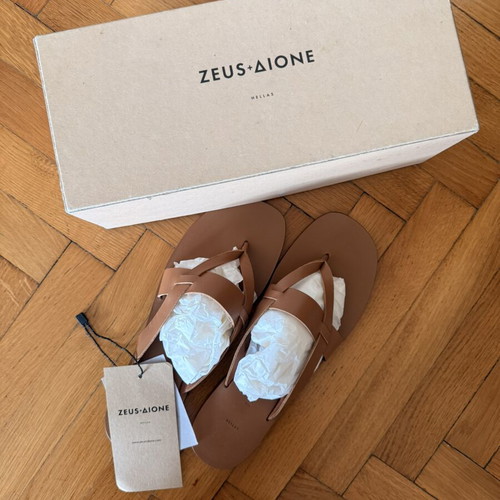 Zeus & Dione Sandals new, brown, size 40