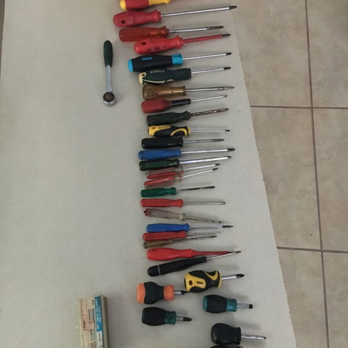 Screwdrivers new, set of 32 various sizes and designs