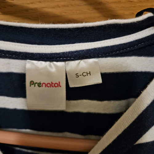 Prenatal nursing shirt size S like new