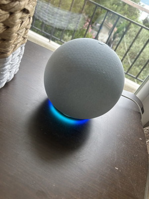 Alexa Amazon smart speaker like new