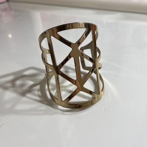 Gold bracelet like new