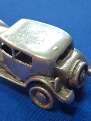 Silver car figure used, 925 stamp, 6.5×2.5 cm