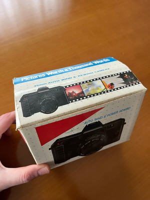Αναλογική φωτογραφική μηχανή 35mm Auto Standard μεταχειρισμένη με φλας και θήκη