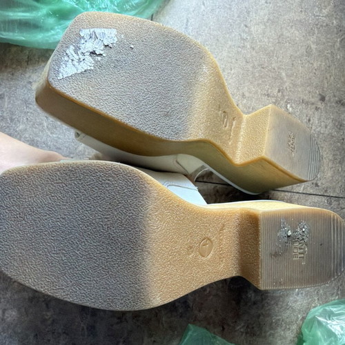 Tamaris heeled slippers size 39, new, white