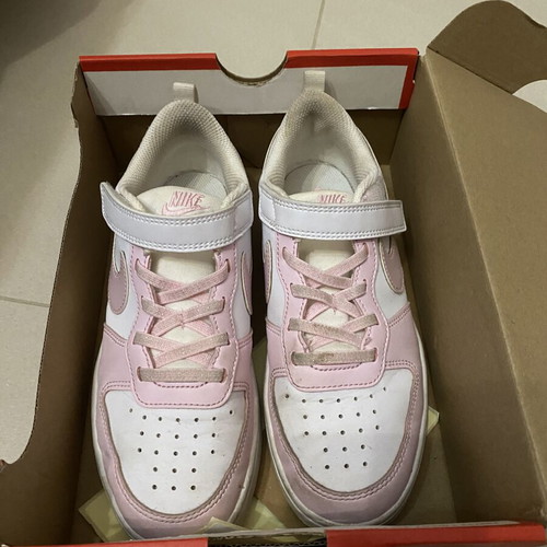 Nike athletic shoes like new, size 34, white and pink