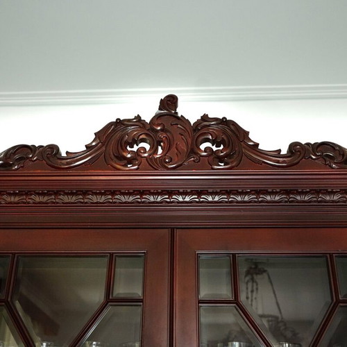 Chippendale mahogany display cabinet like new