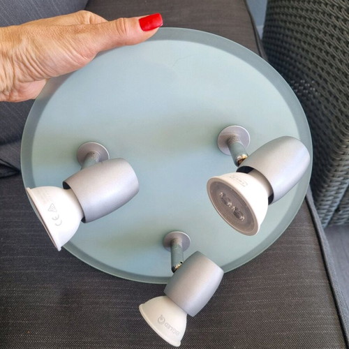 Ceiling light with 3 adjustable spot lamps and frosted glass like new