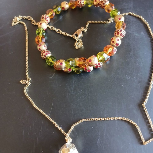 Swarovski necklace and bracelet set like new, gold color