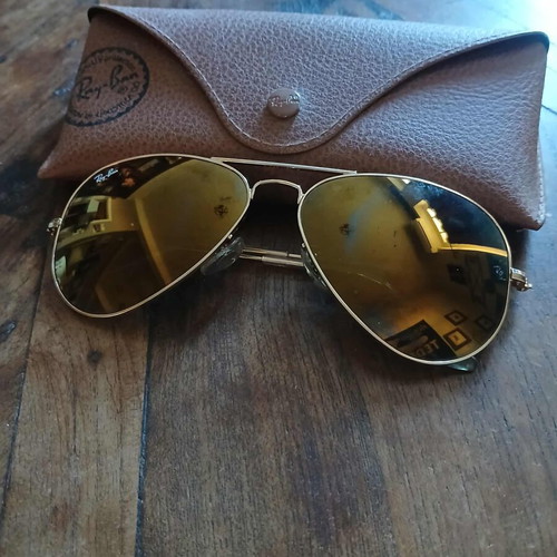 Ray Ban Aviator sunglasses like new, gold, mirror lens, size Large