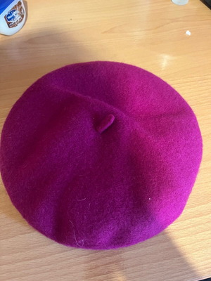 Pink Woman purple beret new, size S