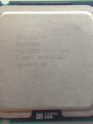 Intel Pentium D 945 Processor Socket 775 3.40 GHz Dual Core like new