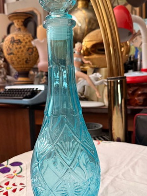 Carafe used, beautiful color, 36cm