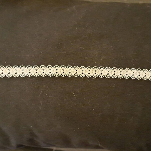 Choker white lace like new