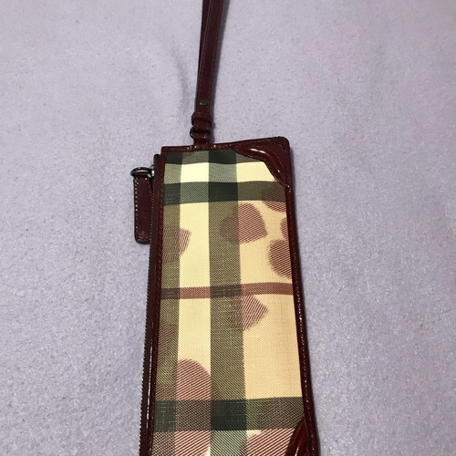 Burberry hand bag used, beige with hearts