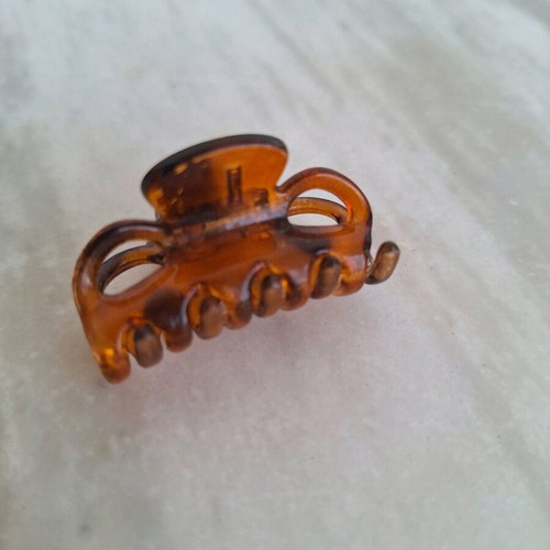 Brown hair clip medium size used