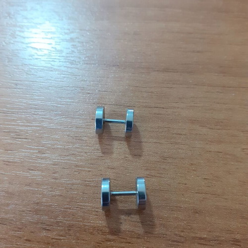 Earrings type tapers like new, silver steel