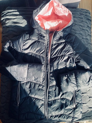 Esmara jacket new, warm, lightweight with hood and pocket