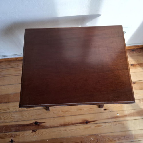 Classic wooden side table with spindle legs