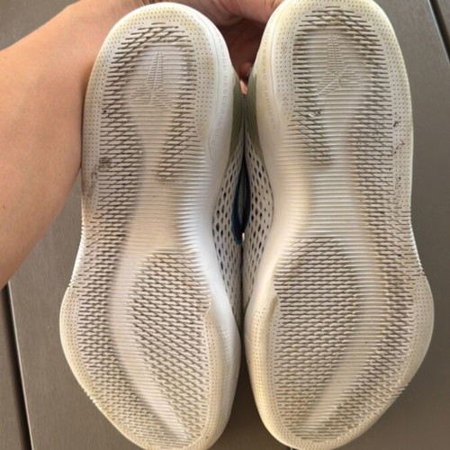 Nike Kobe11 Low ‘Draft Day’ sneakers size 40 like new, white and purple