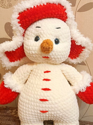 Handmade Snowman Toy New with Fluffy Hat and Mittens