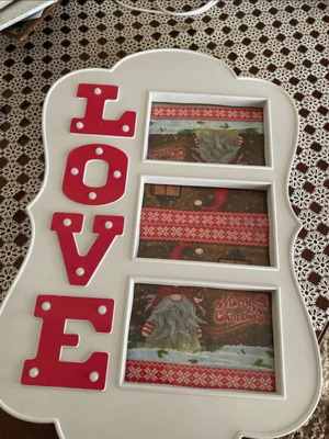 Κορνίζα τοίχου για 3 φωτογραφίες με led love κόκκινο καινούργιο
