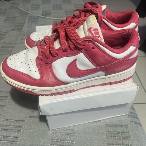 Nike Dunk Low Fuchsia unisex athletic shoes used size 39