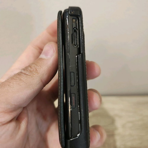 Samsung Giorgio Armani used, unknown functionality