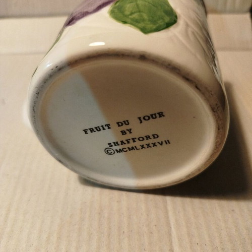 Shafford vintage 1980s embossed fruit mug used