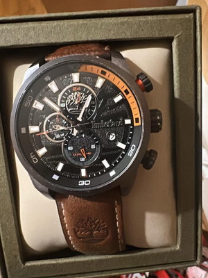 Timberland Henniker II men's watch 46mm chronograph battery with brown leather strap like new