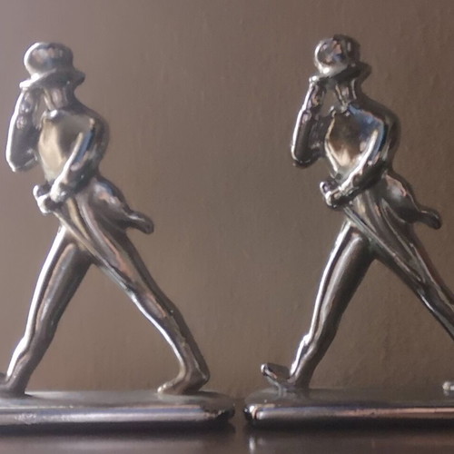 Johnny Walker models like new with metal coaster box