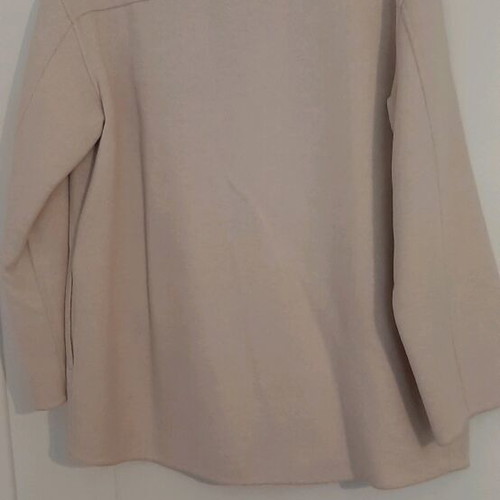 Zara coat size small like new, beige