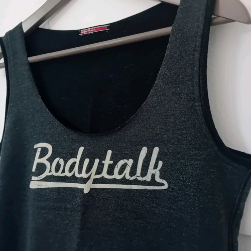 Body talk tshirt size M like new, fuchsia and dark gray