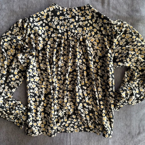 Mango floral shirt like new, size M