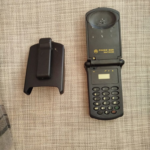Motorola StarTAC Flip Phone Verizon Dual Band used for repair or parts