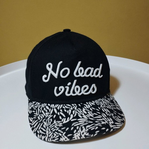 H&M black hat like new
