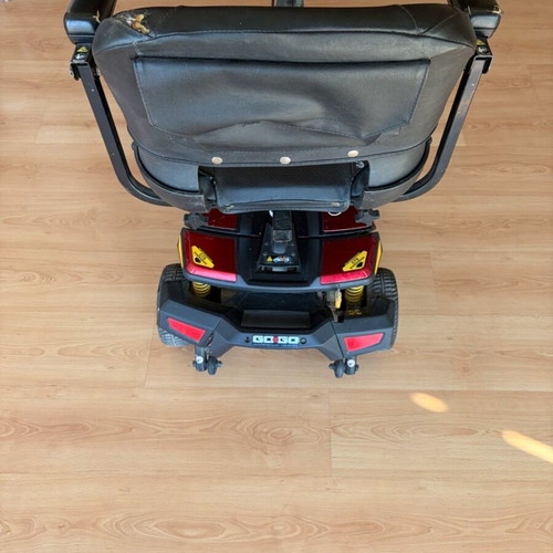 Pride Go-Go Elite Traveller 4-Wheel Mobility Travel Scooter used