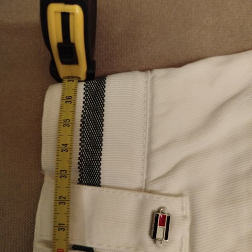 Tommy Hilfiger women's white bermuda shorts, size S