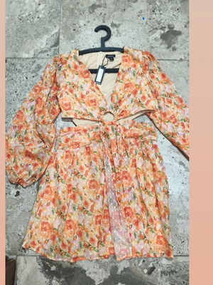 Boohoo floral dress, size L