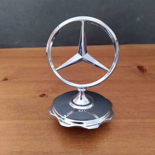 Mercedes Benz W110 Front Emblem 1961-68 used with base